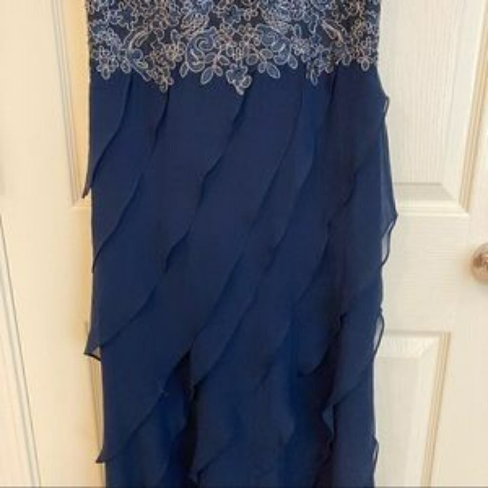 Xscape Embroidered Cap Sleeve Sweetheart Neckline Tiered Gown in Navy/Silver - Picture 11 of 14